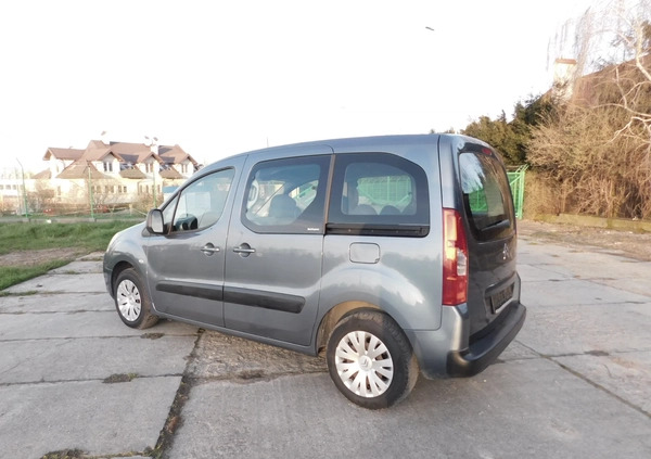 Citroen Berlingo cena 24900 przebieg: 220000, rok produkcji 2009 z Jarosław małe 379